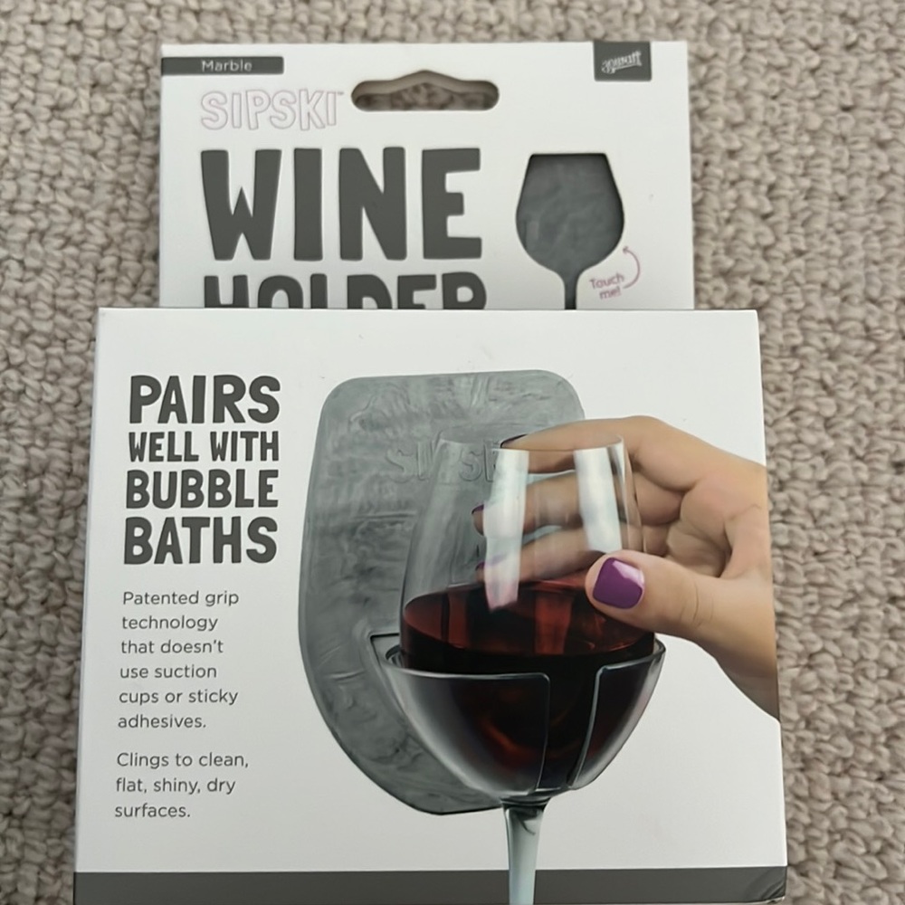 Sipski wine glass holder